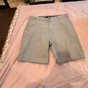 Classic MBX Men's gray  Flat Front Shorts